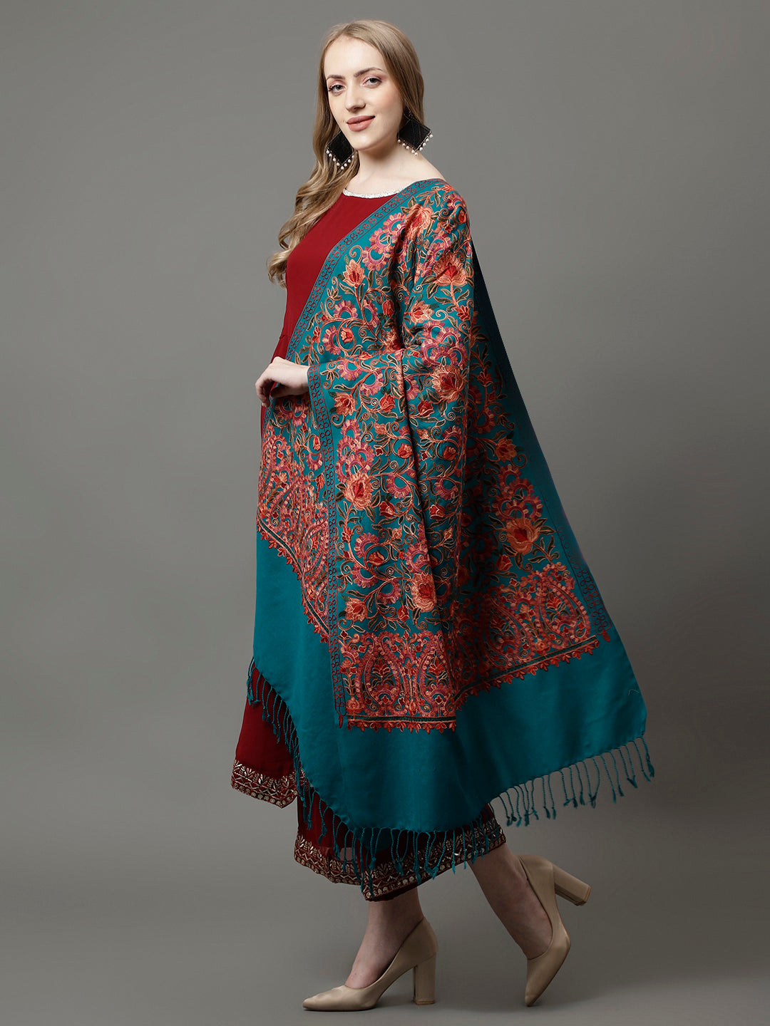 The Aari Embroidery Shawl
