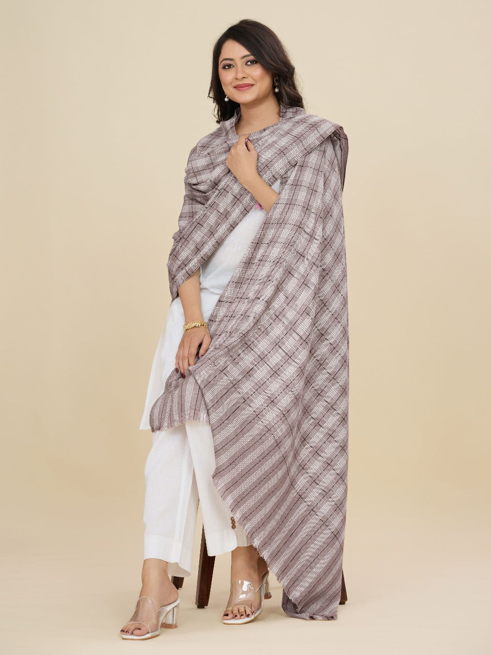 Weavers Villa Women's Classic Check Design Acro Woolen Shawl, 112cm x 225cm