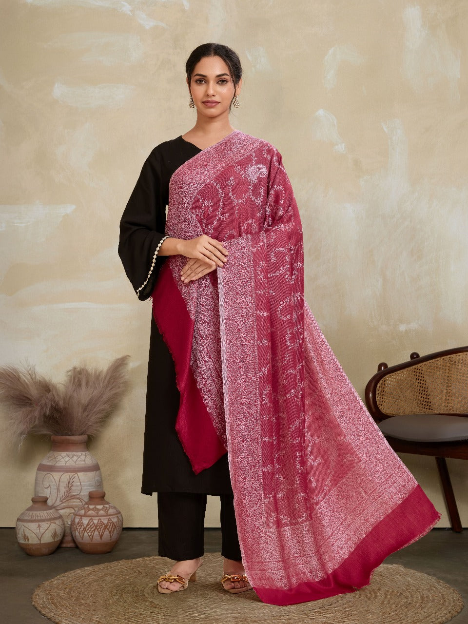 Weavers Villa Women's Viscose Stole – Soft Lightweight Paisley Jaal Design Stole Shawl Wrap Dupatta Scarf for All Seasons, Sun Protection for girls, 70cm x 200cm