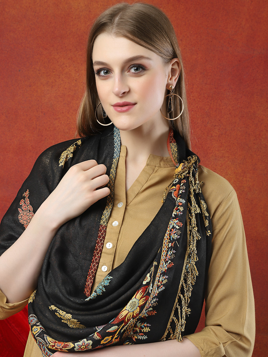 Weavers Villa - India's Leading Brand for Shawls, Stoles, Dupattas