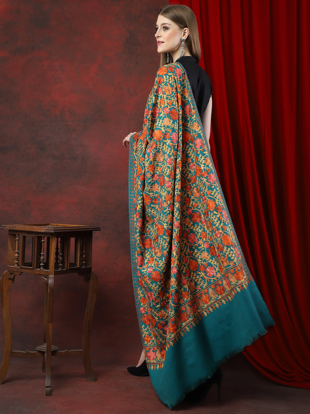 Women Aari Embroidered Shawl