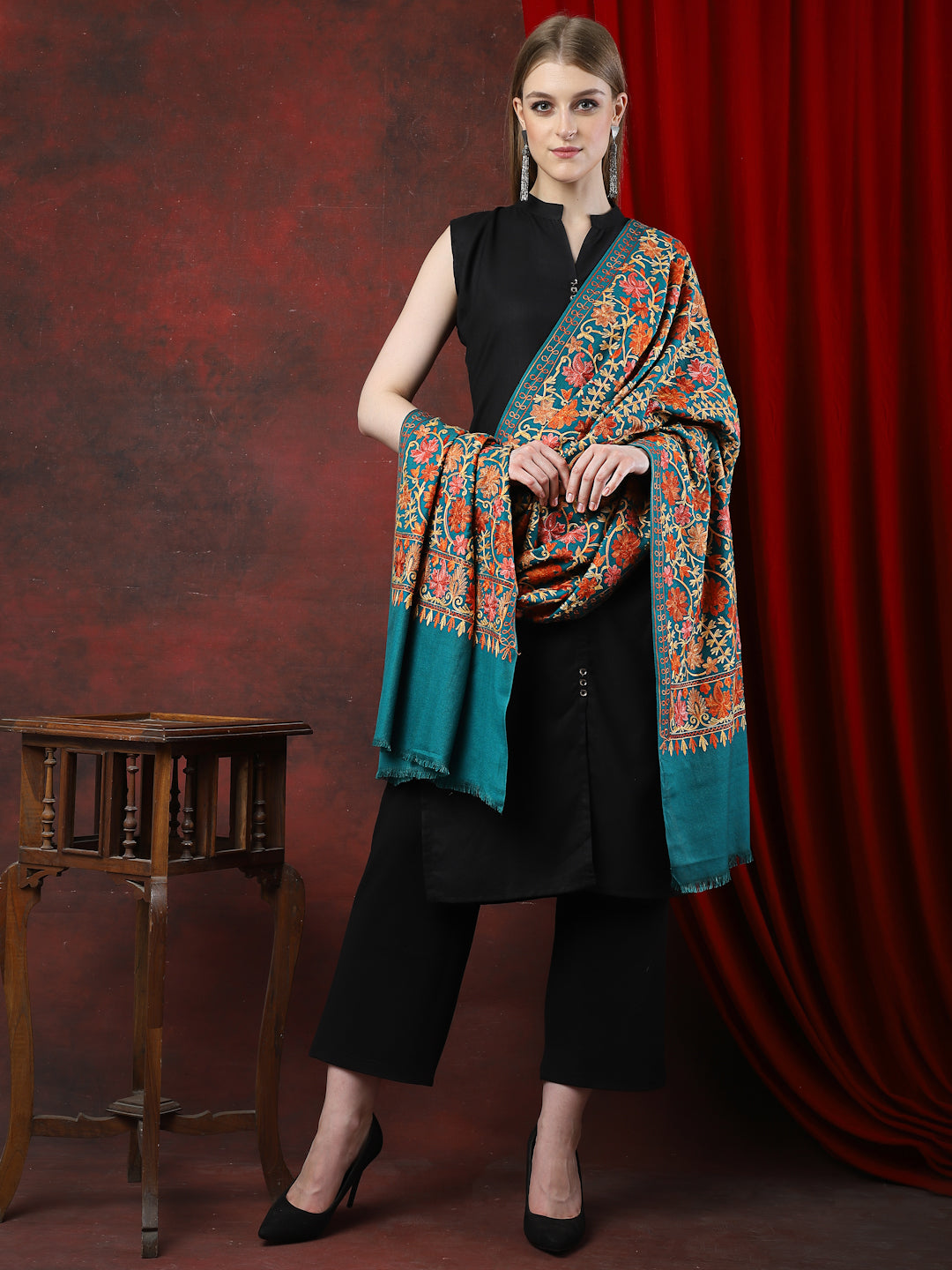 Women Aari Embroidered Shawl