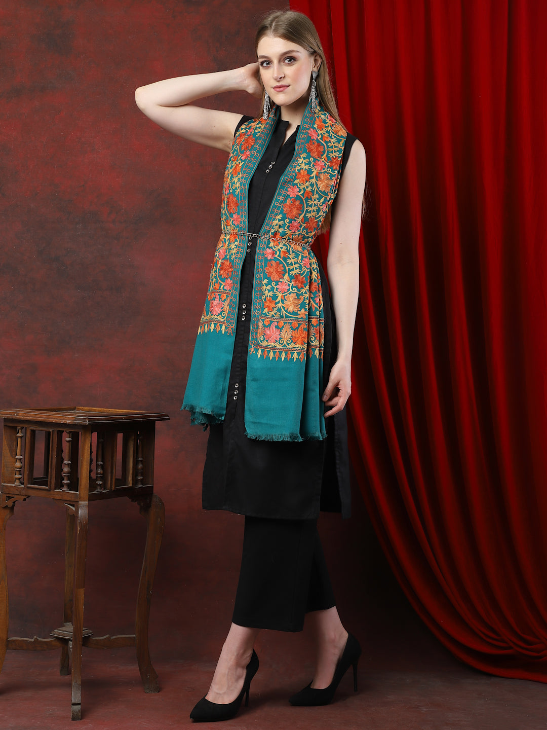 Women Aari Embroidered Shawl