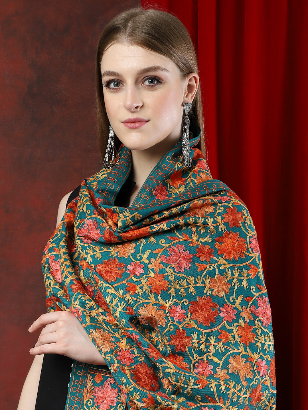 Women Aari Embroidered Shawl