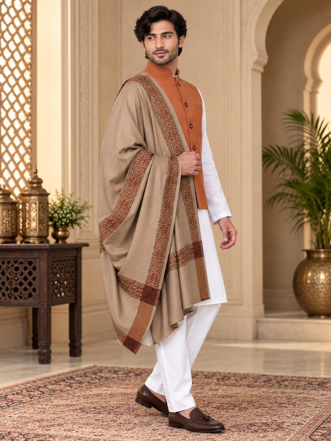 Men's Woven Border Woollen Lohi