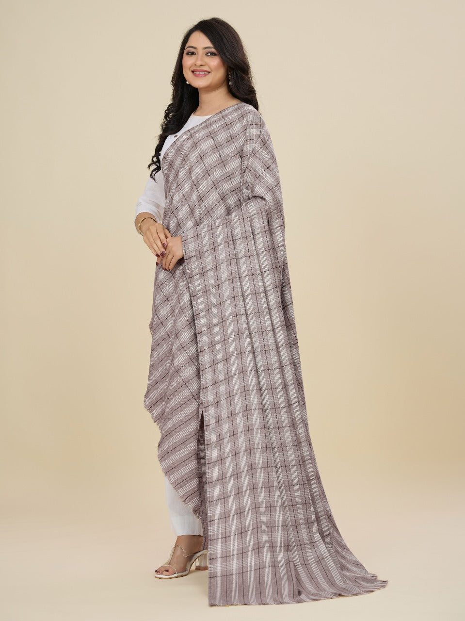Weavers Villa Women's Classic Check Design Acro Woolen Shawl, 112cm x 225cm
