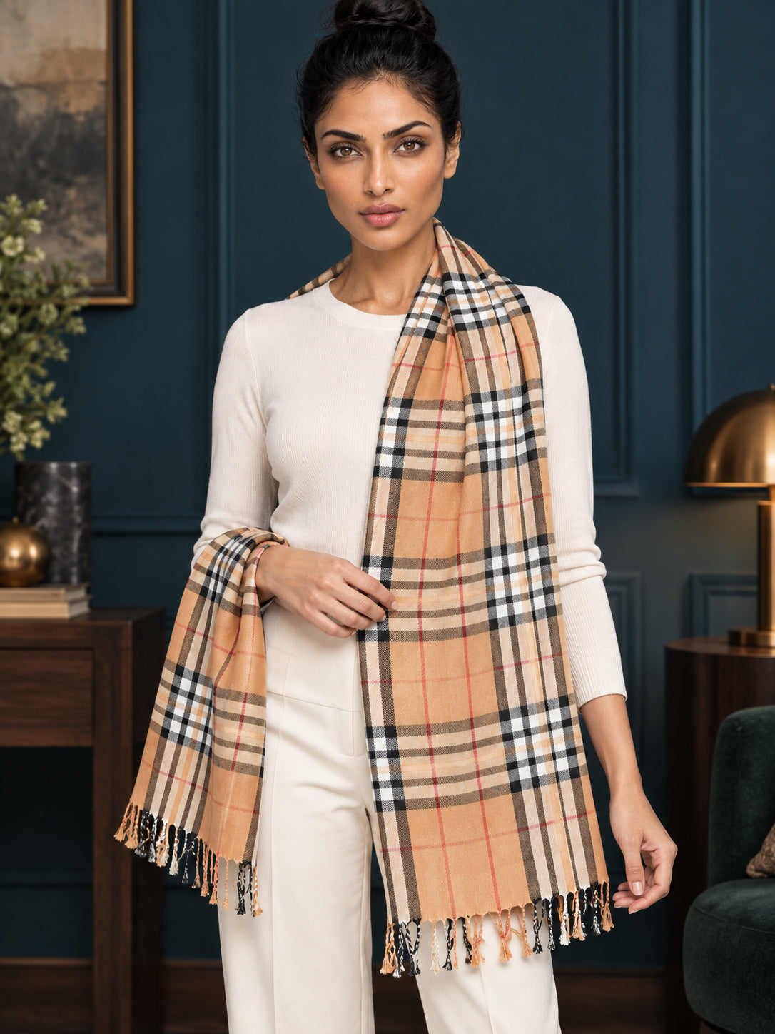 WV-201-BEIGE | Checked stole | Elegant drape 2