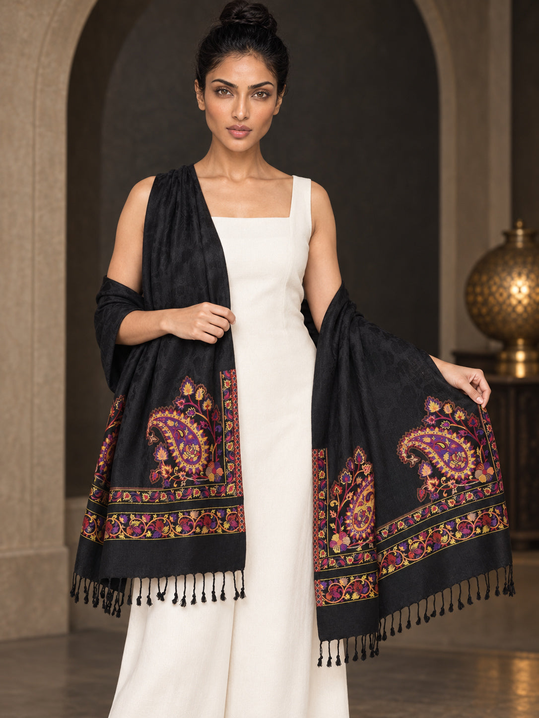 WV-610-BLACK | Woven stole | Elegant drape 3