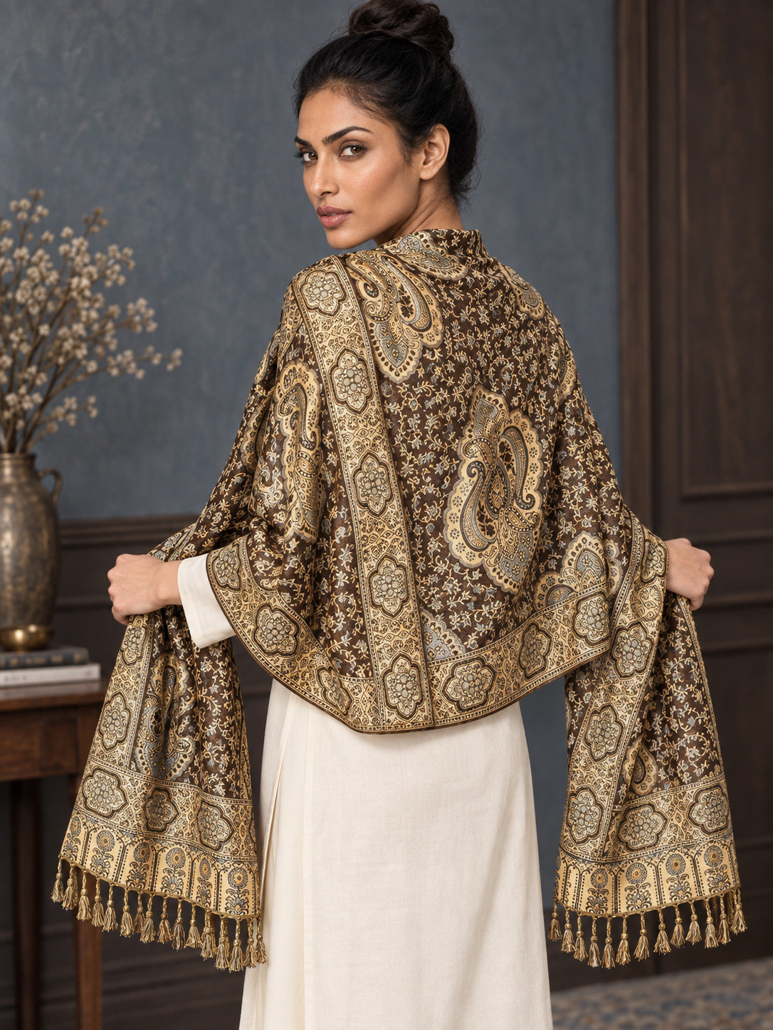 WV-651-COFFEE | Woven stole | Elegant drape 5