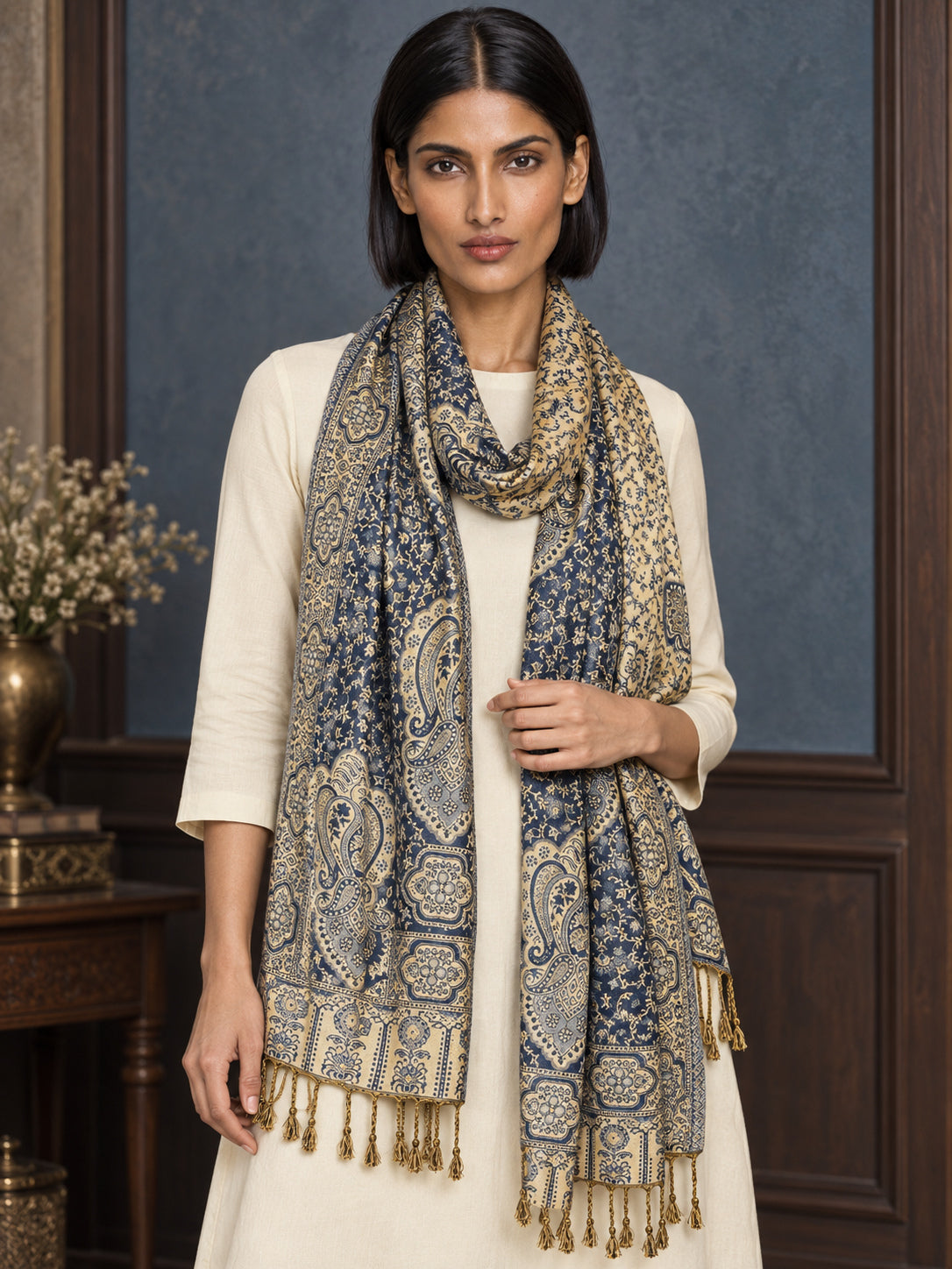 WV-651-NAVYBLUE | Woven stole | Elegant drape 4