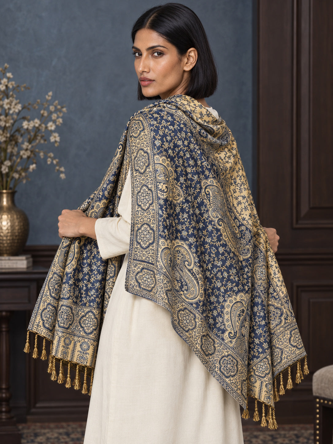WV-651-NAVYBLUE | Woven stole | Elegant drape 5