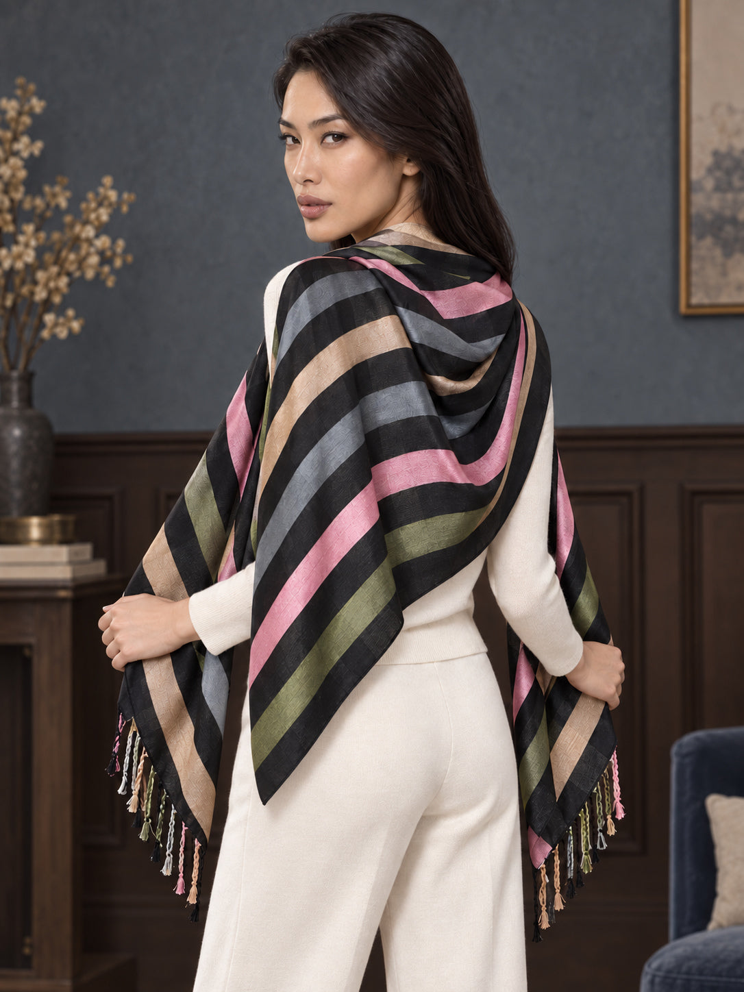 WV-657 | Woven stole | Elegant drape 5