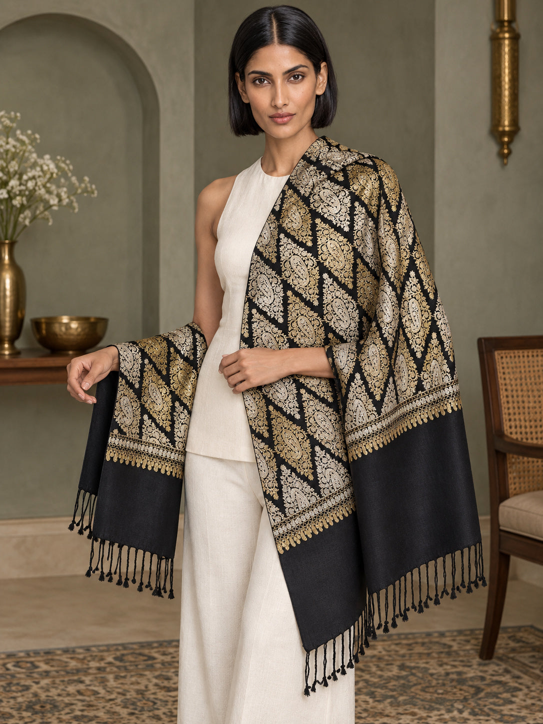 WVST-109-BLACK | Woven stole | Elegant drape 2