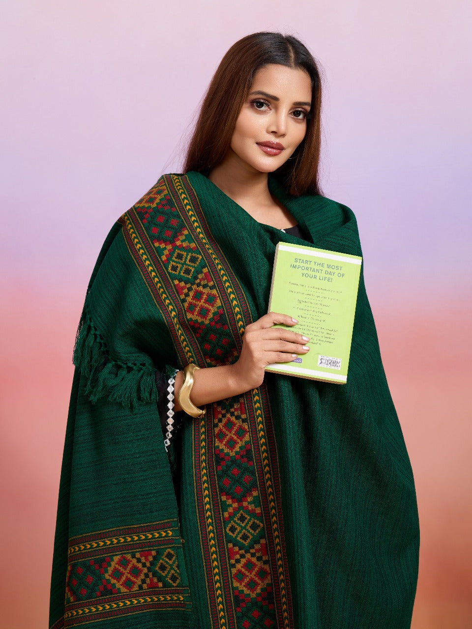 Weavers Villa Women's Kullu Design Woven Shawl