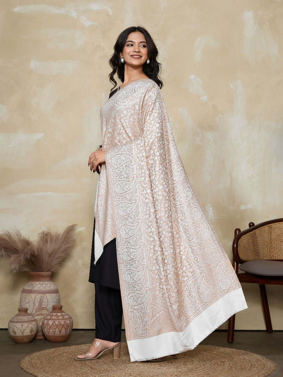 Weavers Villa Women's Viscose Stole – Soft Lightweight Paisley Jaal Design Stole Shawl Wrap Dupatta Scarf for All Seasons, 70cm x 200cm