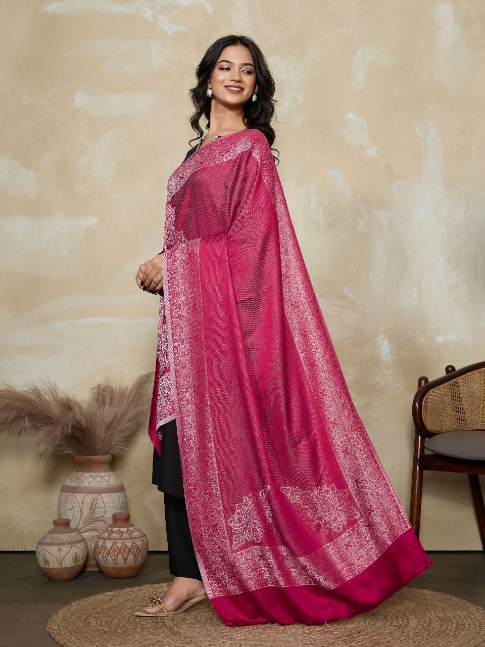 Weavers Villa Women's Viscose Stole – Soft Lightweight Intricate Border Design Stole Shawl Wrap Dupatta Scarf for All Seasons, Sun Protection for girls, 70cm x 200cm