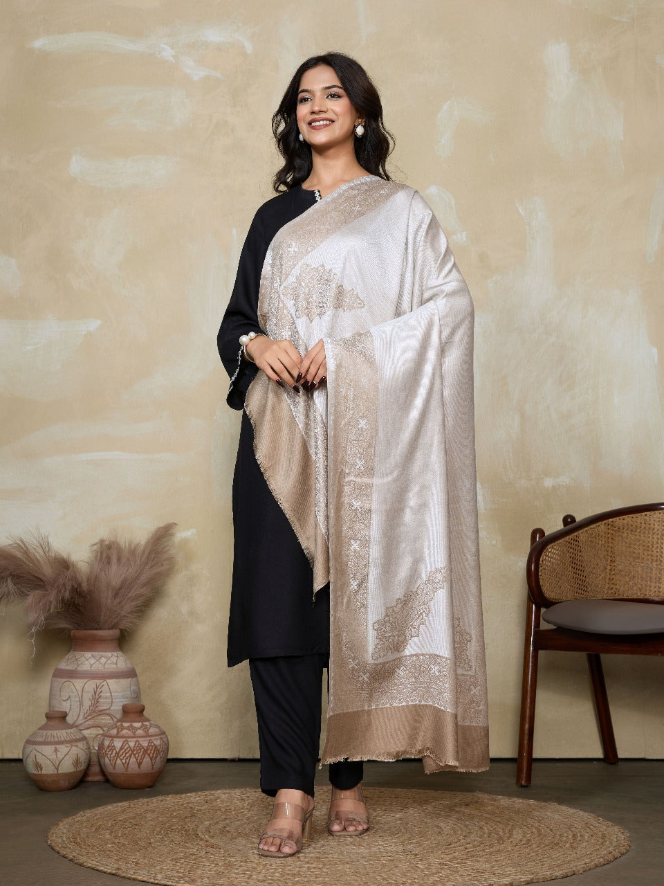 Weavers Villa Women's Viscose Stole – Soft Lightweight Intricate Border Design Stole Shawl Wrap Dupatta Scarf for All Seasons, Sun Protection for girls, 70cm x 200cm