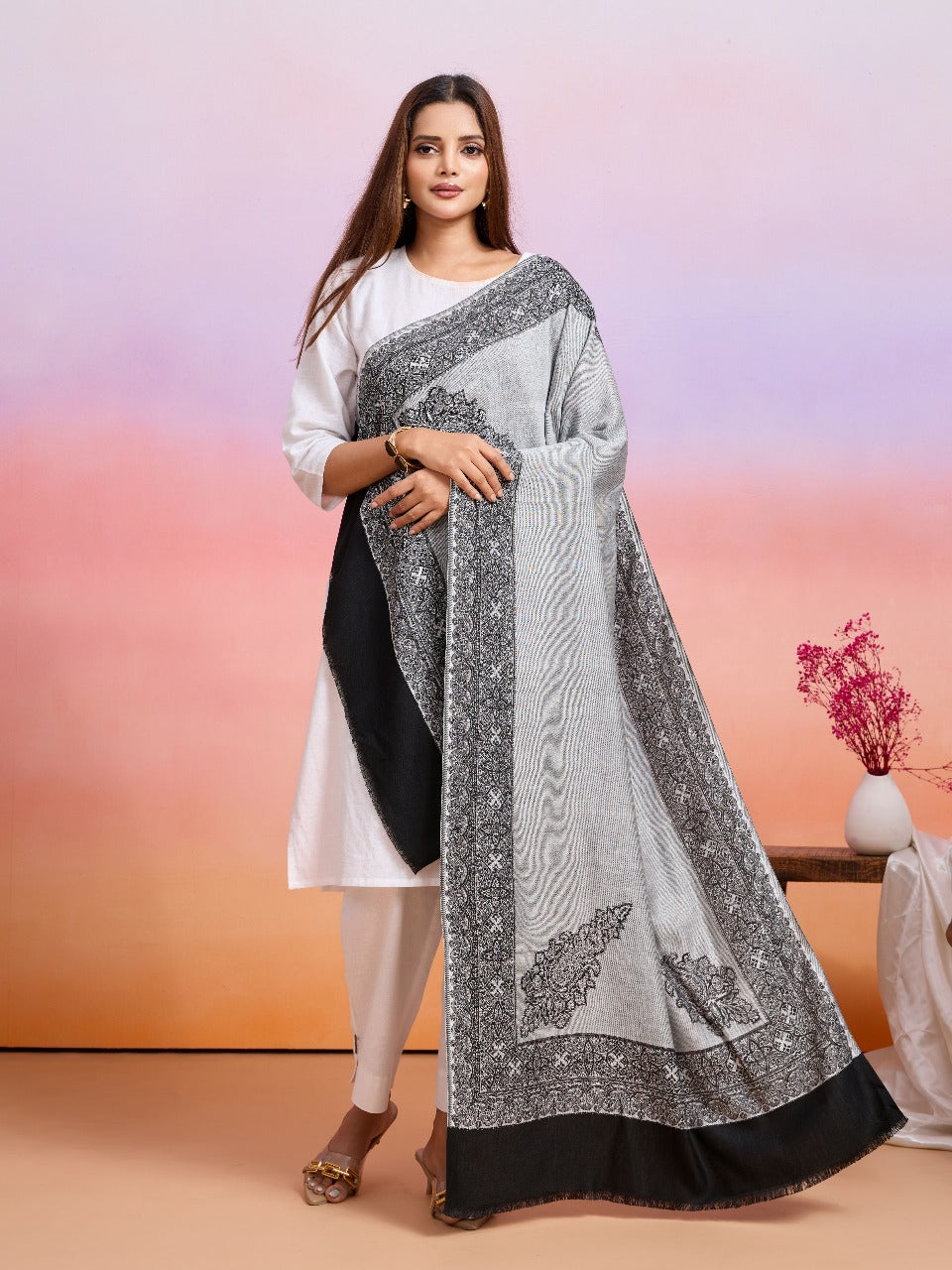 Weavers Villa Women's Viscose Stole – Soft Lightweight Intricate Border Design Stole Shawl Wrap Dupatta Scarf for All Seasons, Sun Protection for girls, 70cm x 200cm