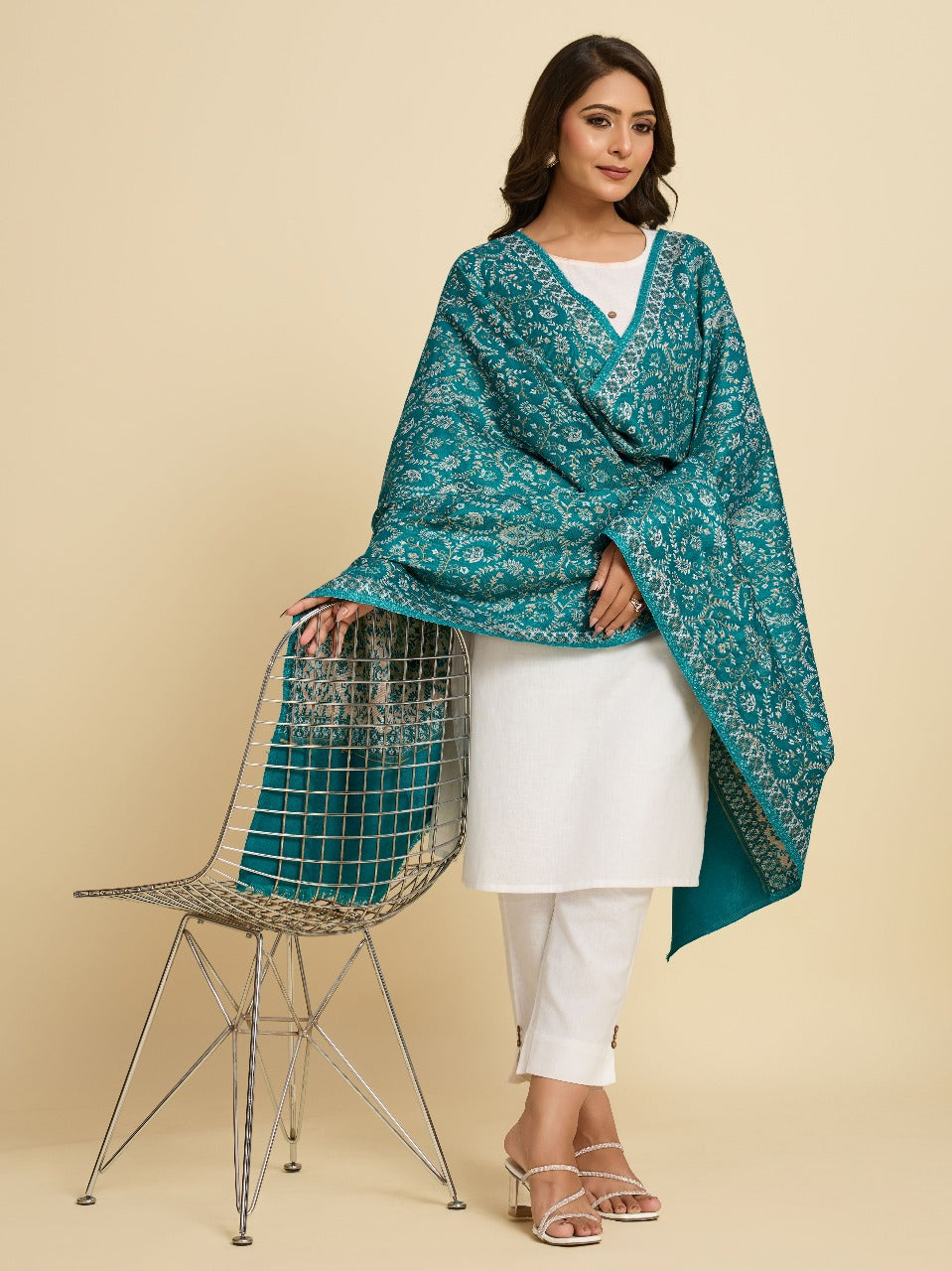 Weavers Villa - Women's Beautiful Shawl | Ethnic & Modern, Scarf or Stole for Casual & Formal Wear | Winter Shawls for Ladies
