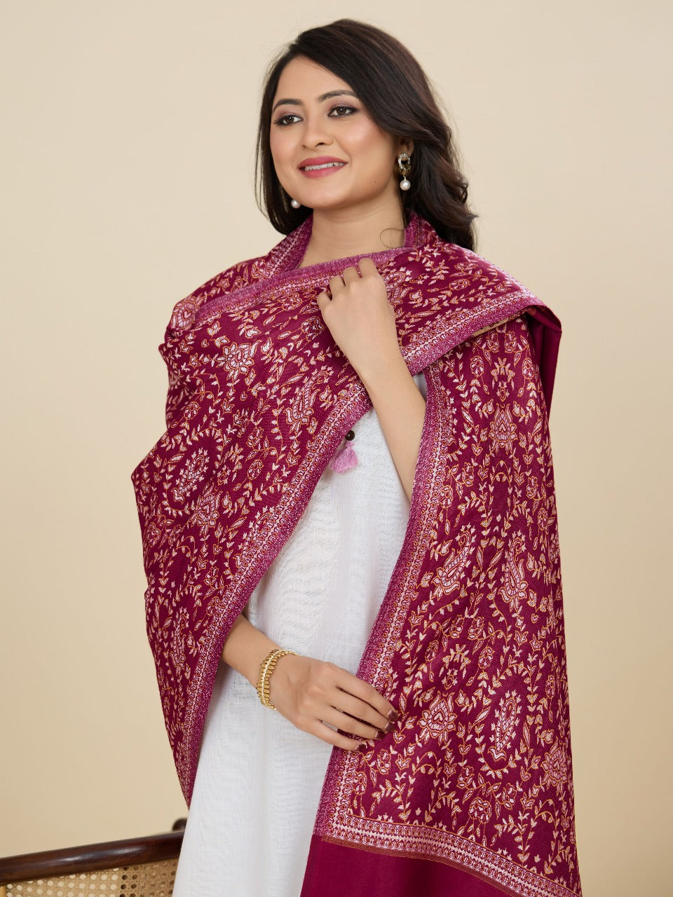 Weavers Villa - Women's Beautiful Shawl | Ethnic & Modern, Scarf or Stole for Casual & Formal Wear | Winter Shawls for Ladies