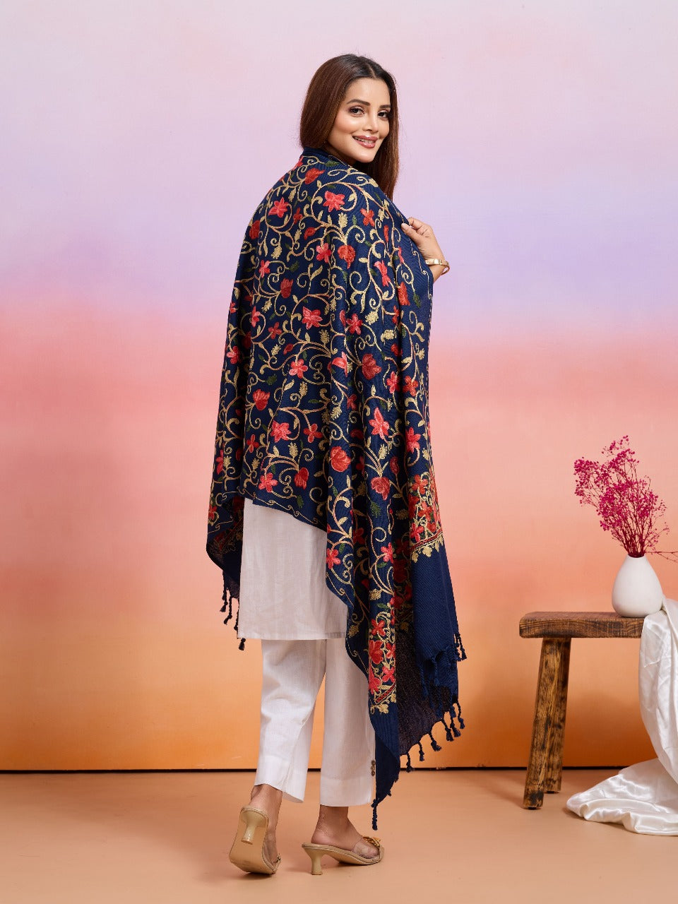 Weavers Villa Designer Acrylic Kashmiri Shawl Embroidery Stole, 70cm x 200cm