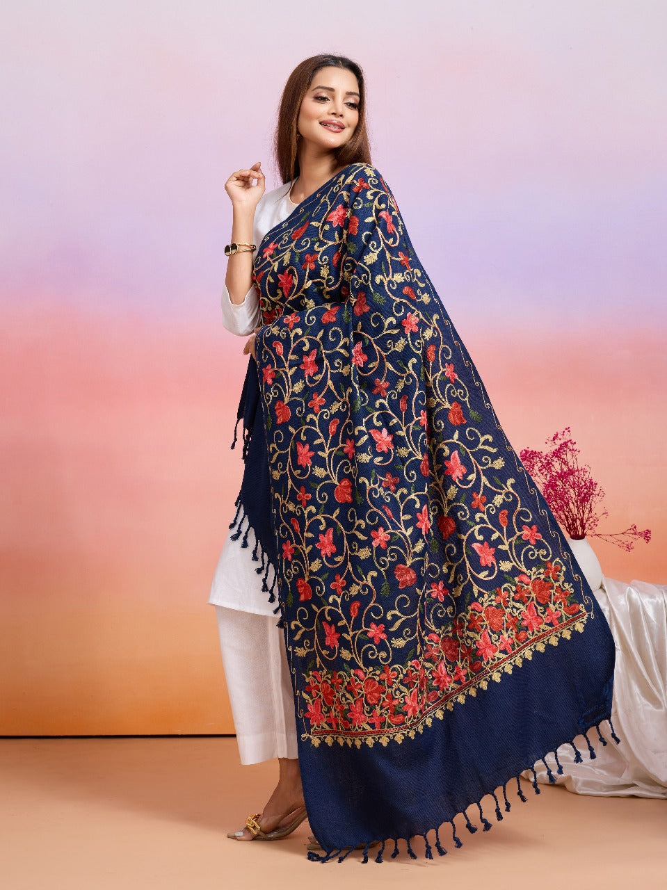 Weavers Villa Designer Acrylic Kashmiri Shawl Embroidery Stole, 70cm x 200cm