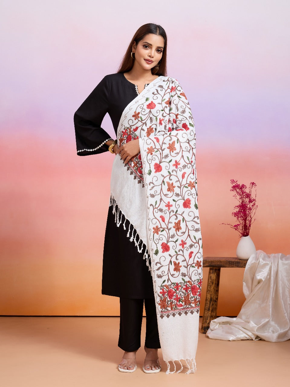 Weavers Villa Designer Acrylic Kashmiri Shawl Embroidery Stole, 70cm x 200cm