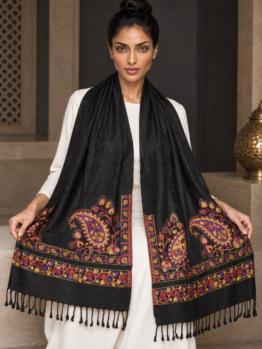 WV-610-BLACK | Woven stole | Elegant drape 1