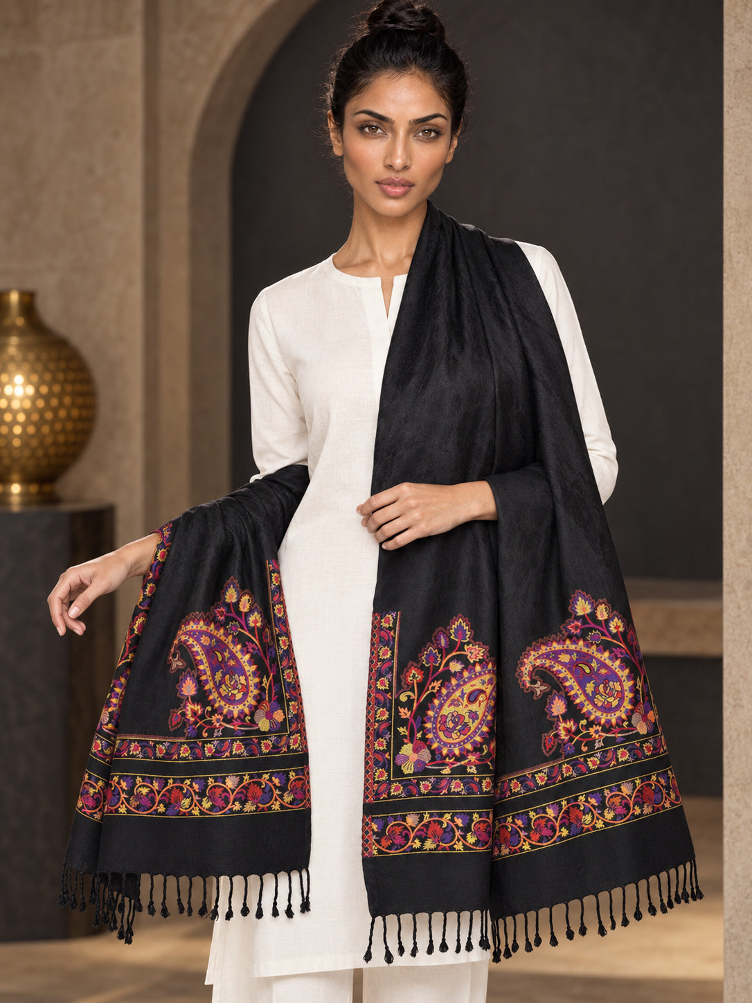 WV-610-BLACK | Woven stole | Elegant drape 2